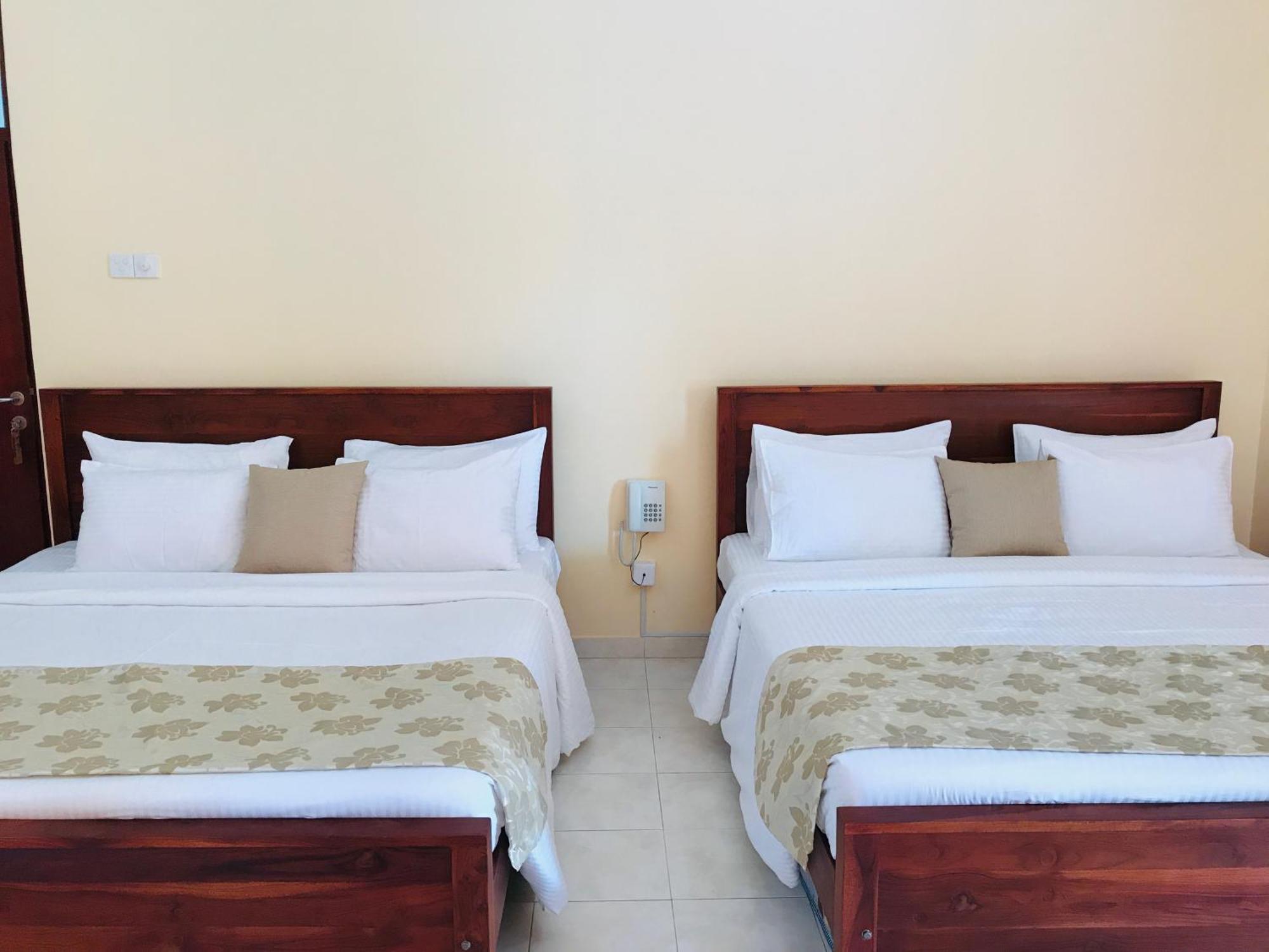 Siluni'S Villa Anuradhapura Zimmer foto