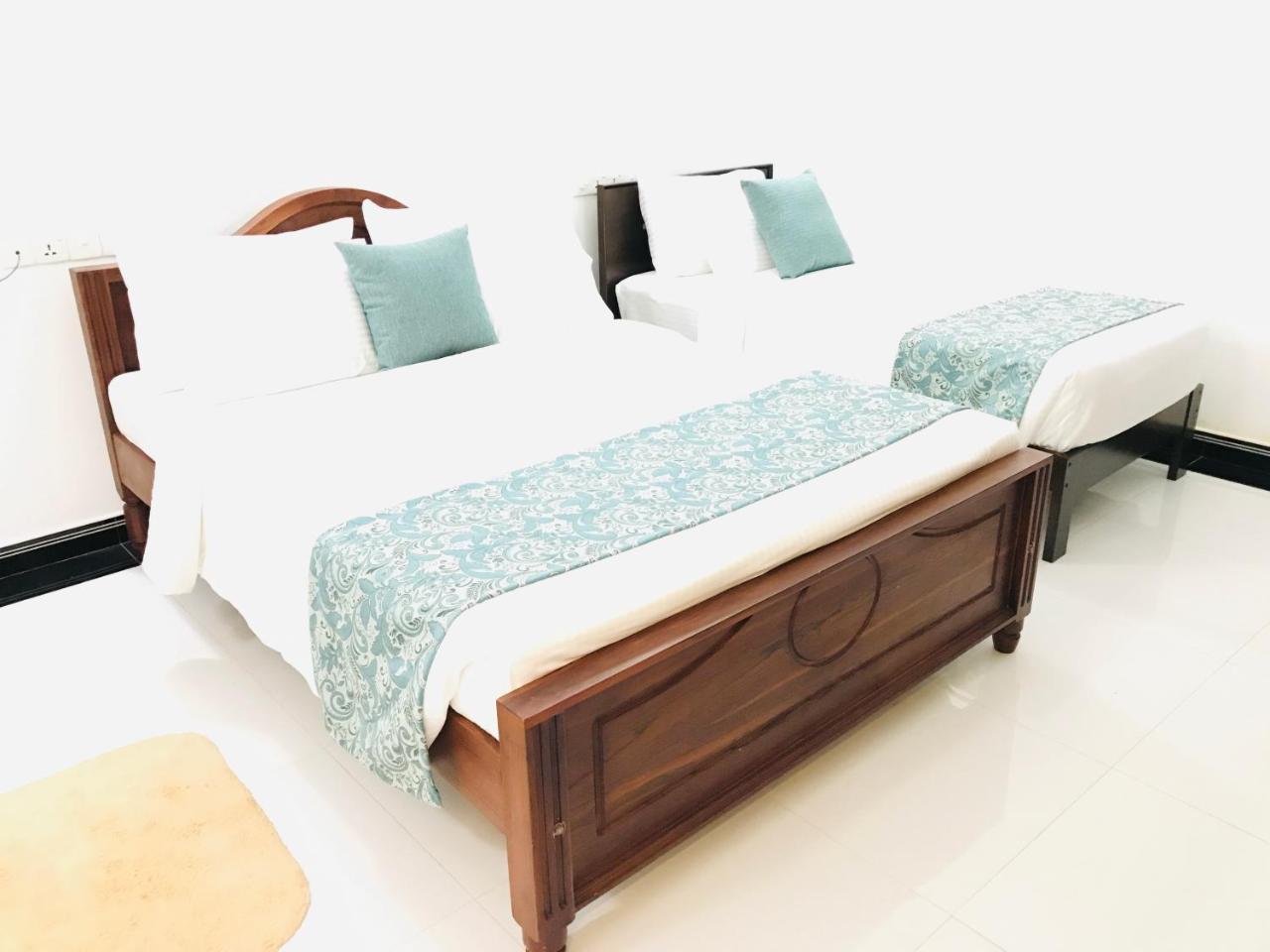 Siluni'S Villa Anuradhapura Zimmer foto
